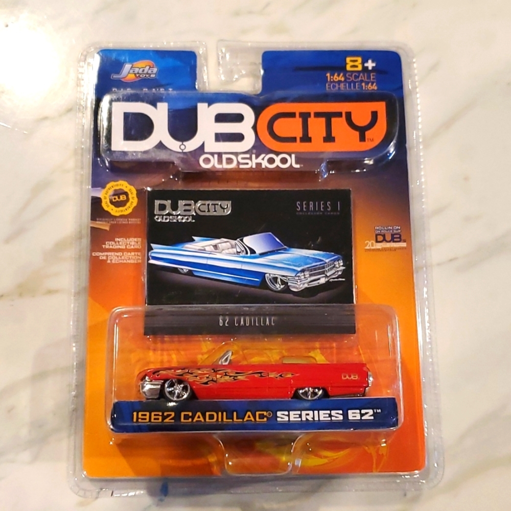 Jada Toys DUB CITY OLDSKOOL 1:64 Scale ❤1962 Cadillac Series 62 W/ Trading card